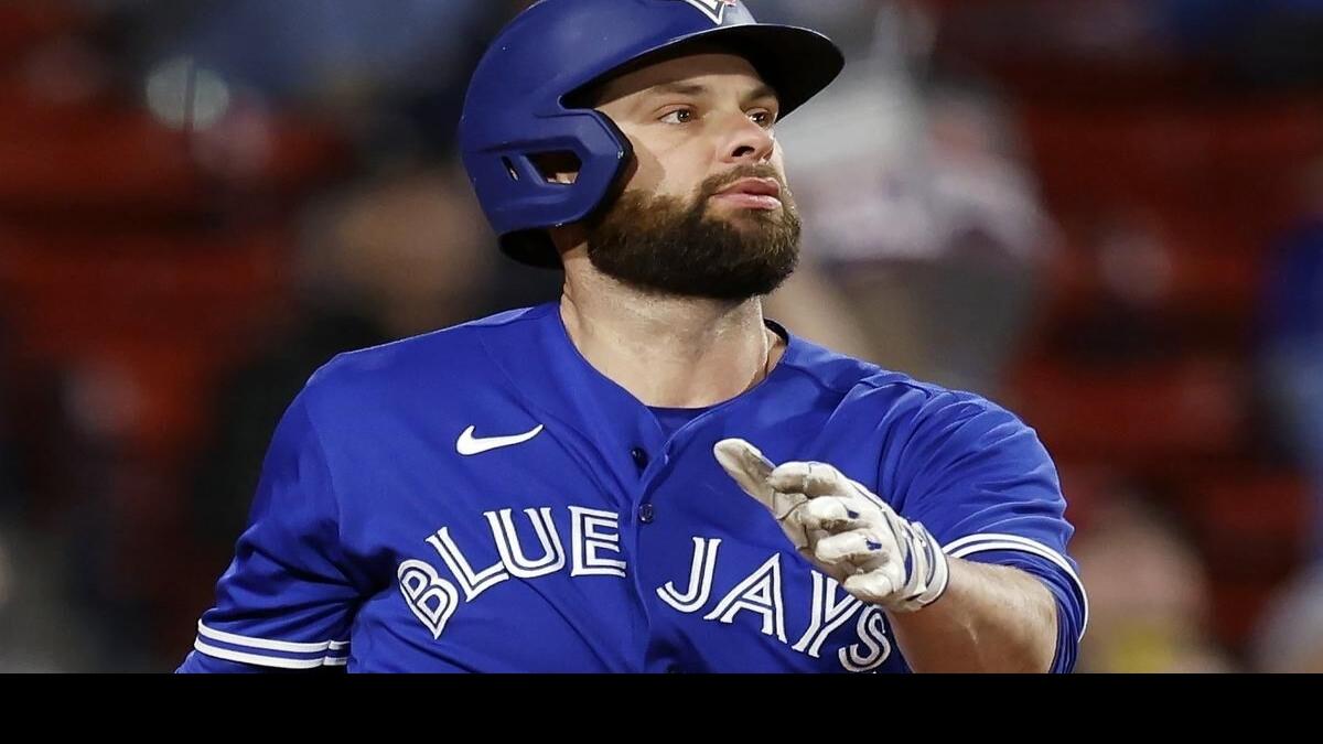 Toronto Blue Jays fans can get a new jersey at this pop up