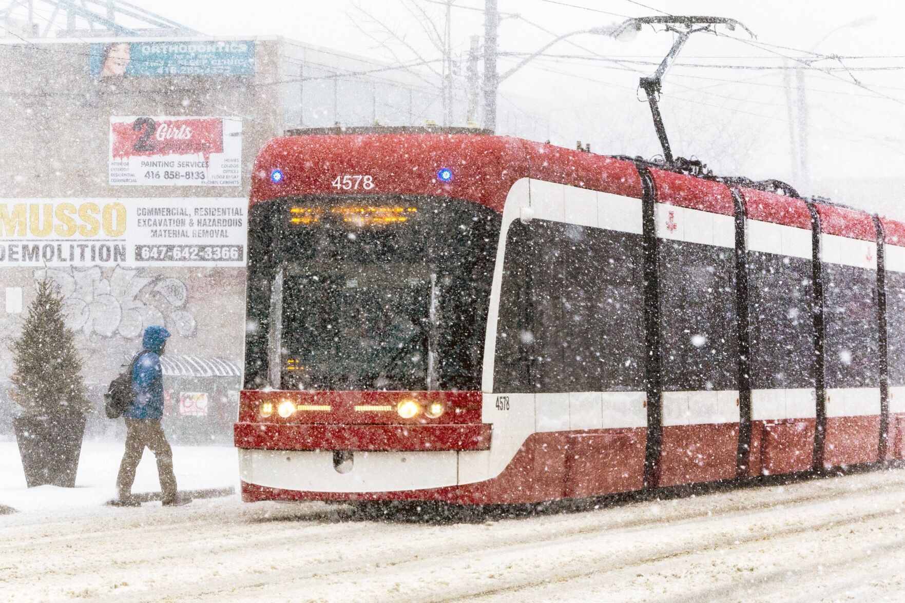 Snow, thundersnow, sleet and then rain swamp Toronto
