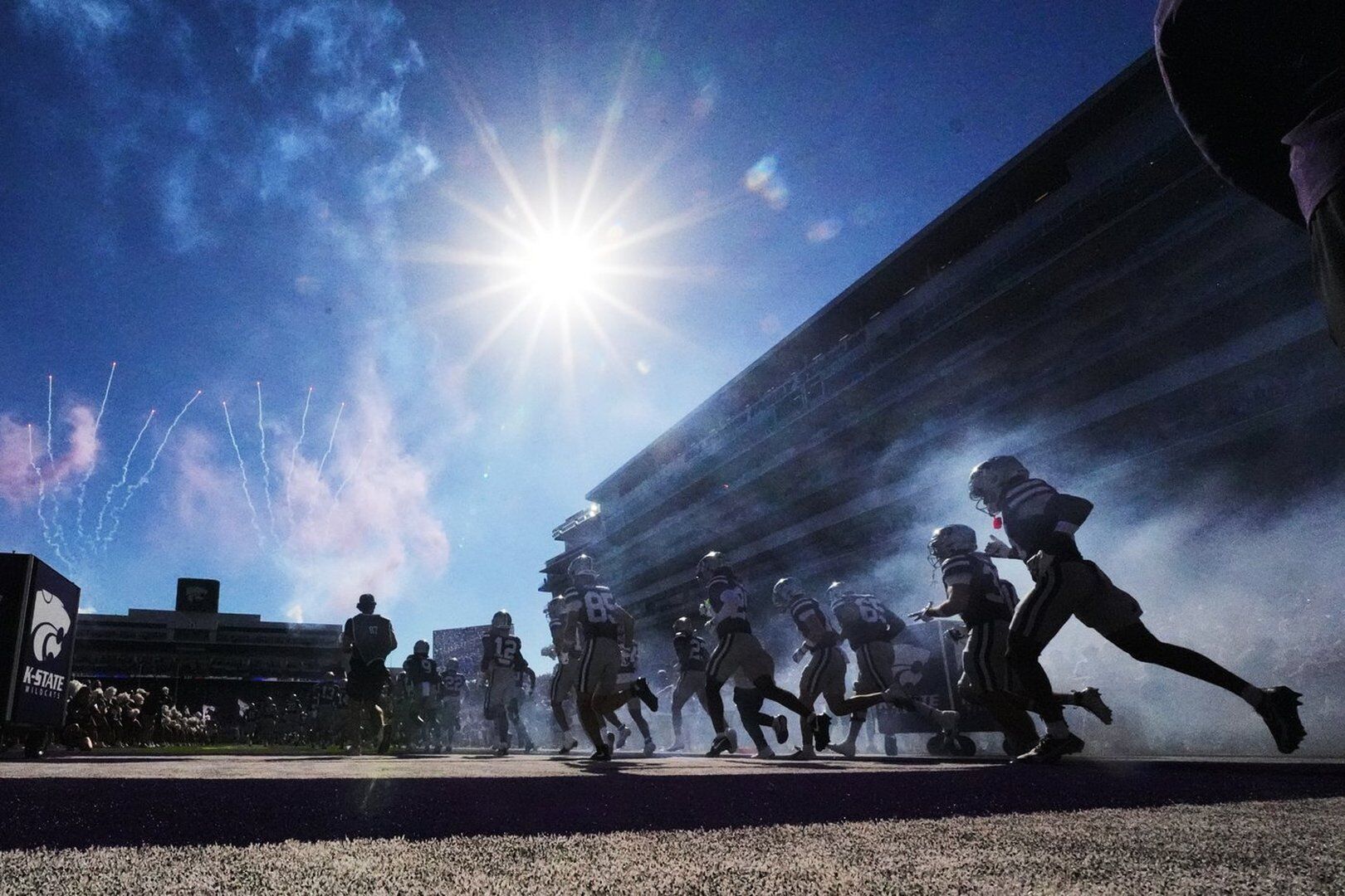 Sunflowwer Thread A desperate Sunflower Showdown on deck as Kansas and Kansas State fight ...