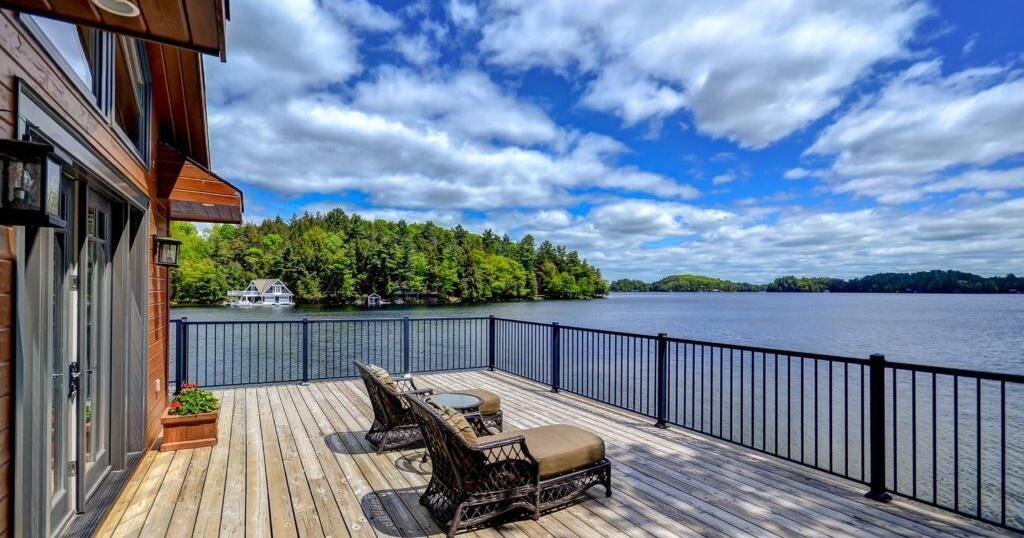 More Americans are looking at Ontario cottages, but market remains in a 'holding pattern'