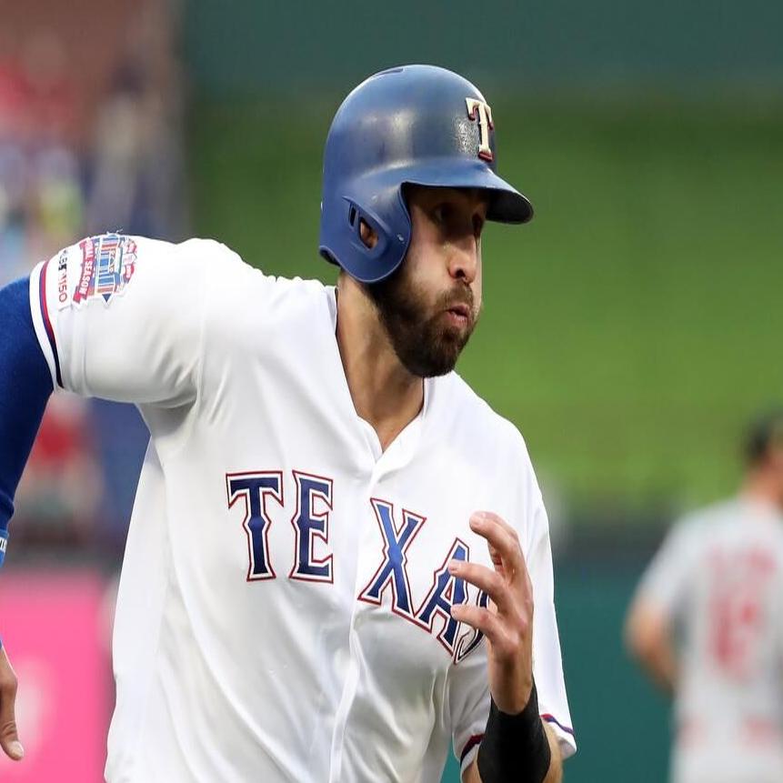 Rangers' Gallo tests positive for COVID-19