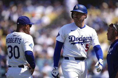 Freddie Freeman exits Dodgers game after being hit by pitch
