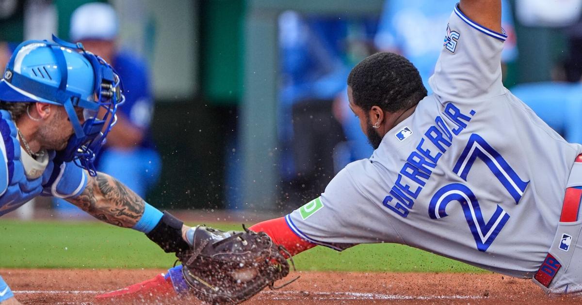 Blue Jays vs. Royals: Toronto climbs into wild-card spot in Kansas City