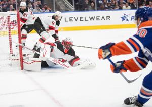 Allen nets shutout as Devils burn Oilers 3-0