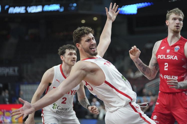Sengun leads Turkey into EuroBasket semifinals as Greece takes on Lithuania