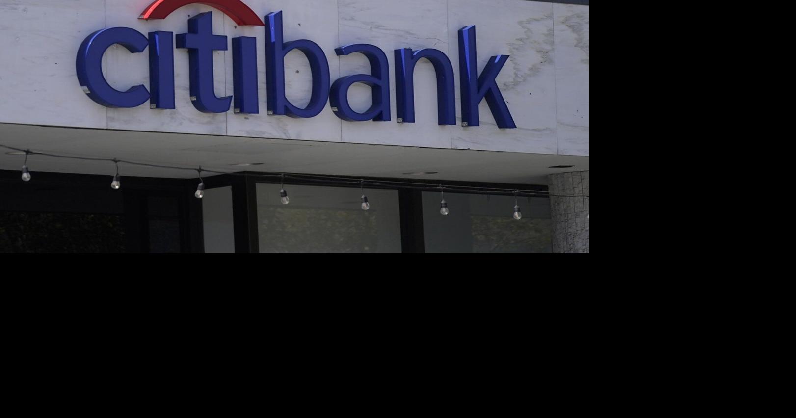 Trump mistaken, U.S. banks can and do operate in Canada says finance professor