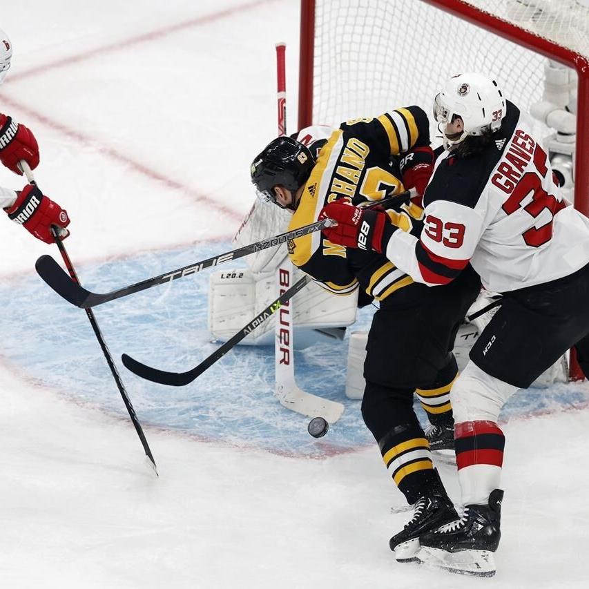 Bruins beat Devils 2-1, match NHL record with 62nd win – KGET 17