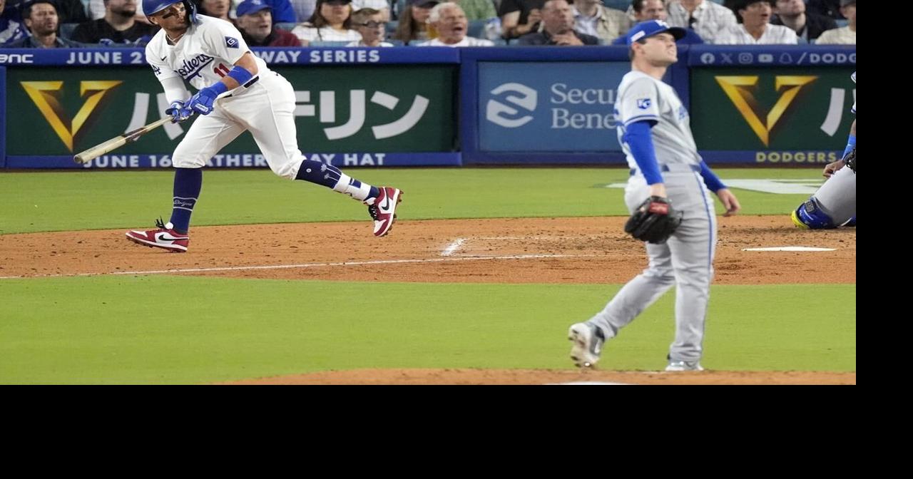 Freeman's 2-out RBI single in 8th inning lifts Dodgers past Royals 4-3