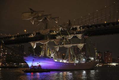 AP PHOTOS: Mexican tall ship strikes Brooklyn Bridge, snapping masts and killing 2 crew members
