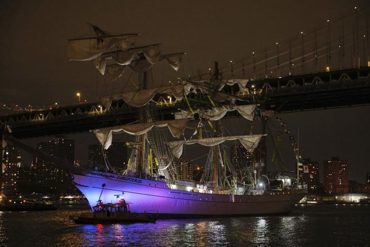AP PHOTOS: Mexican tall ship strikes Brooklyn Bridge, snapping masts and killing 2 crew members