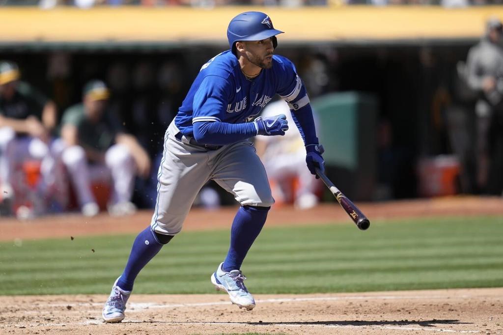 Blue Jays score three runs in 10th to hold off A's 6-5