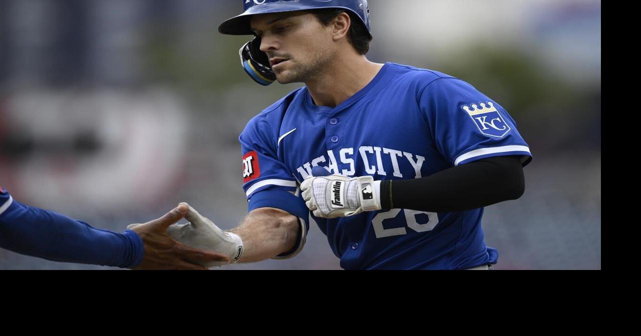 Adam Frazier becomes free agent after $8.5 million mutual option with Royals is declined