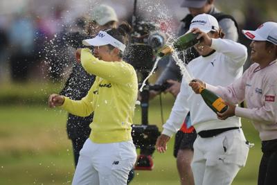 Miyu Yamashita of Japan wins the Women's British Open for her first major title