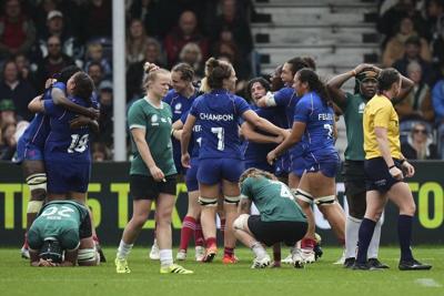 France scrapes past Ireland to reach Women's Rugby World Cup semifinals