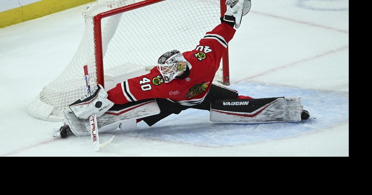 Soderblom shines as Blackhawks end five-game skid with 4-2 win over Canadiens