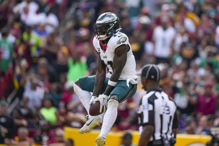 Tyreek Hill and A.J. Brown are setting their sights on the NFL receiving record