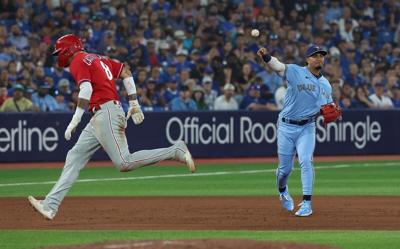 Blue Jays edge out Phillies thanks to excellent pitching from