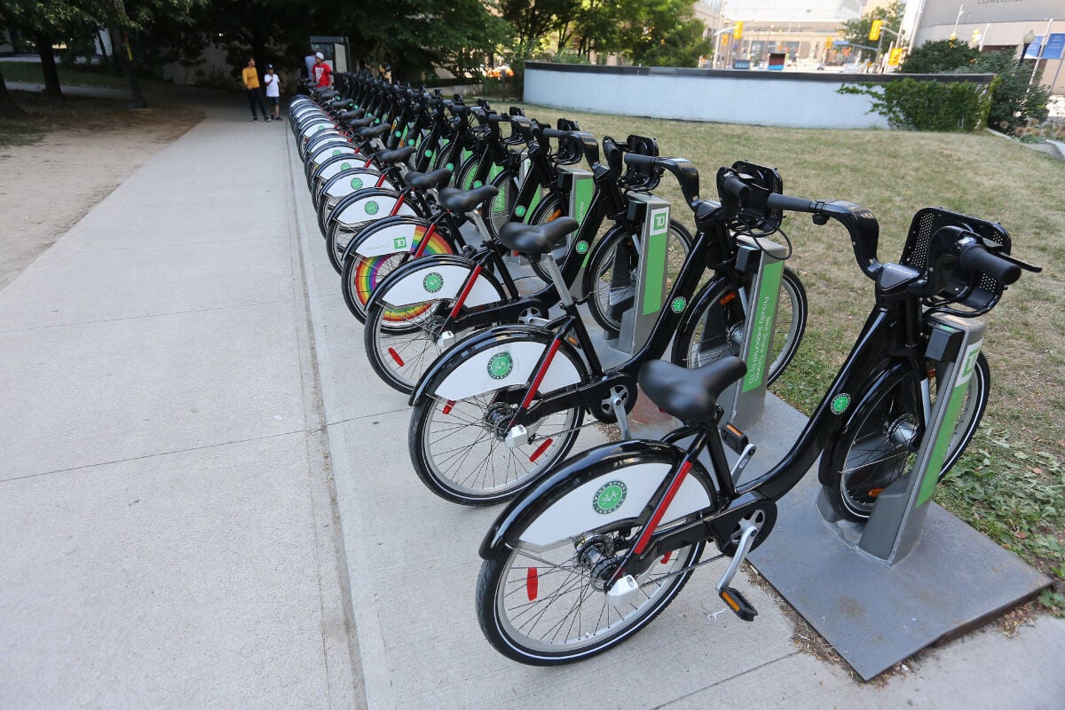 Star store bike stations