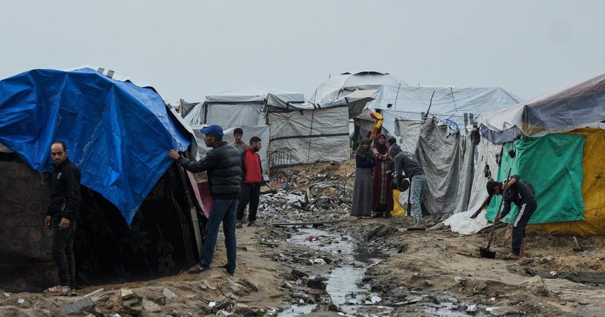 We're sorry. This image does not have any alternative text.