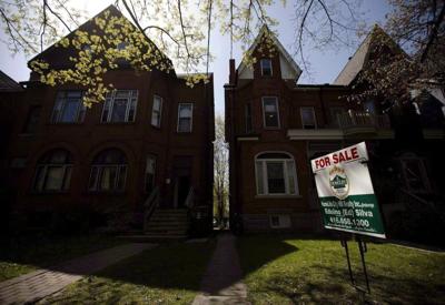 Greater ɫɫ home prices slip as listings outpace sales: board