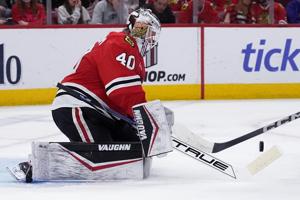 Bedard scores in 3rd period as the Blackhawks beat the Islanders 5-3