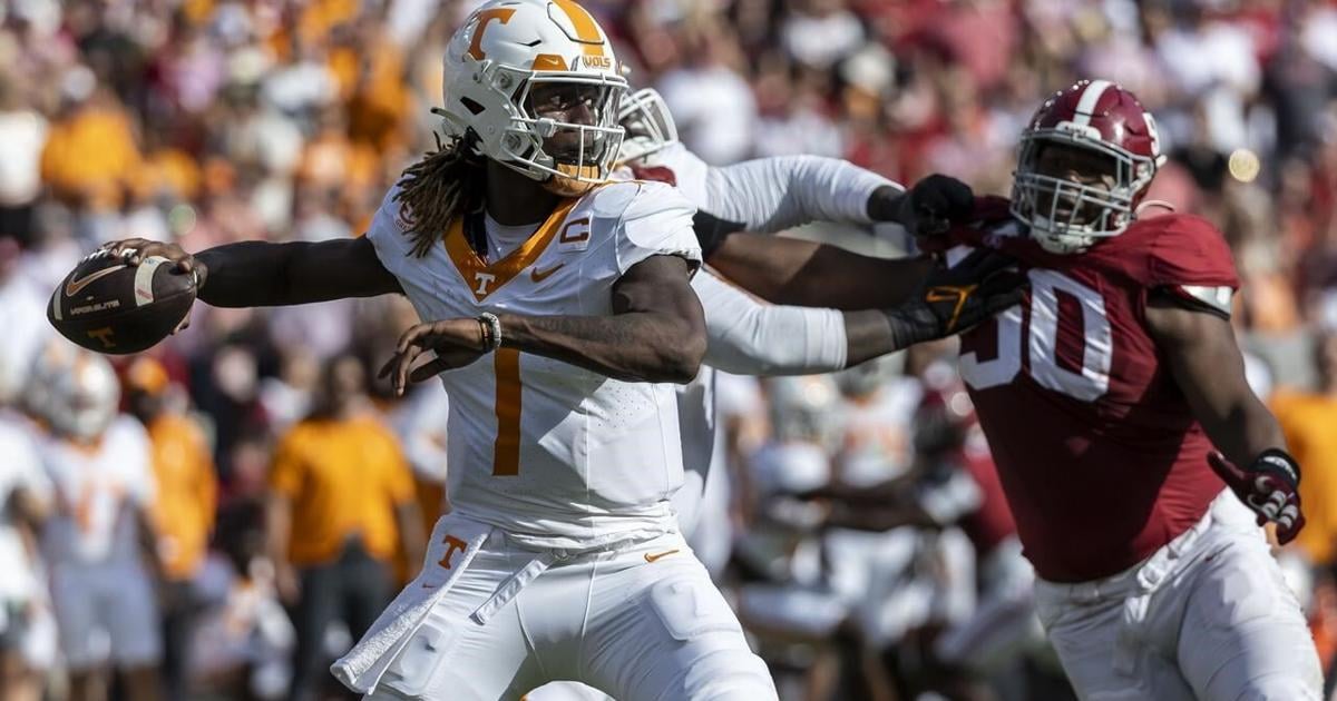 Sec Rivals Cocktails outside, SEC rivals inside as No. 1 Georgia and Florida clash ...