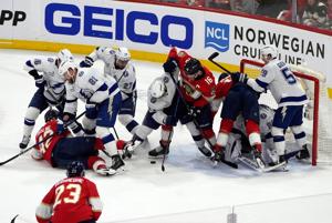 NHL playoffs: Panthers score twice in 11 seconds to beat Lightning, take 3-1 series lead