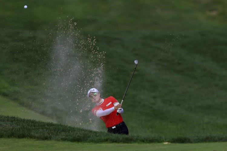 Jeongeun Lee6 Finds Her Form And Leads Lpga In Cincinnati 0427