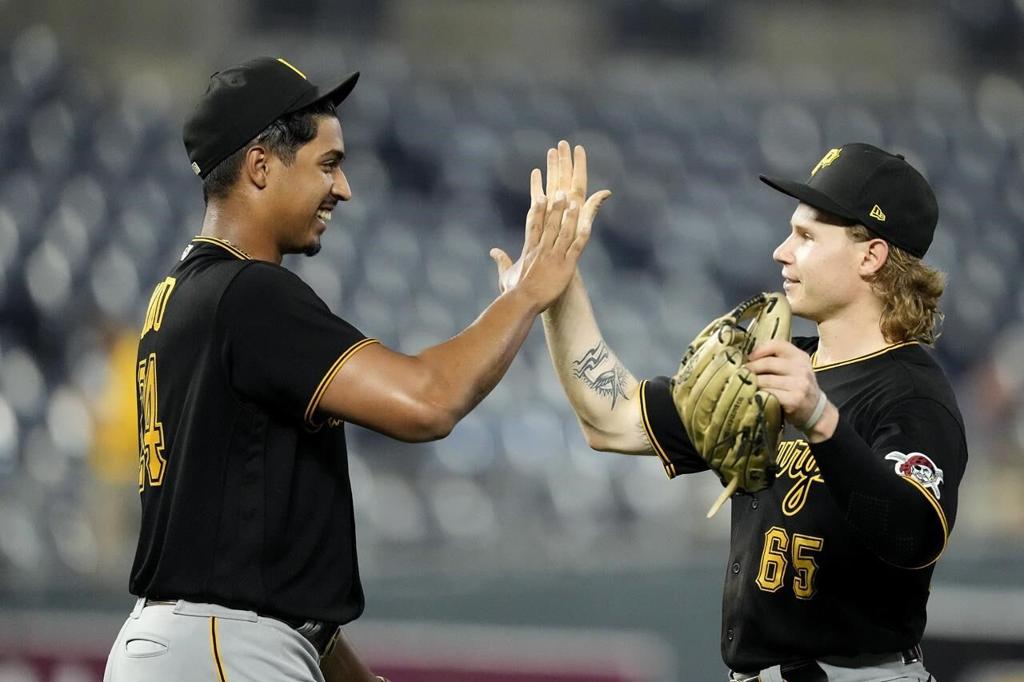 Oviedo pitches 2-hitter for first complete game, leads Pirates