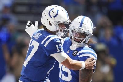 Daniel Jones shines as Colts snap 11-game opening-day winless streak, beating Dolphins 33-8