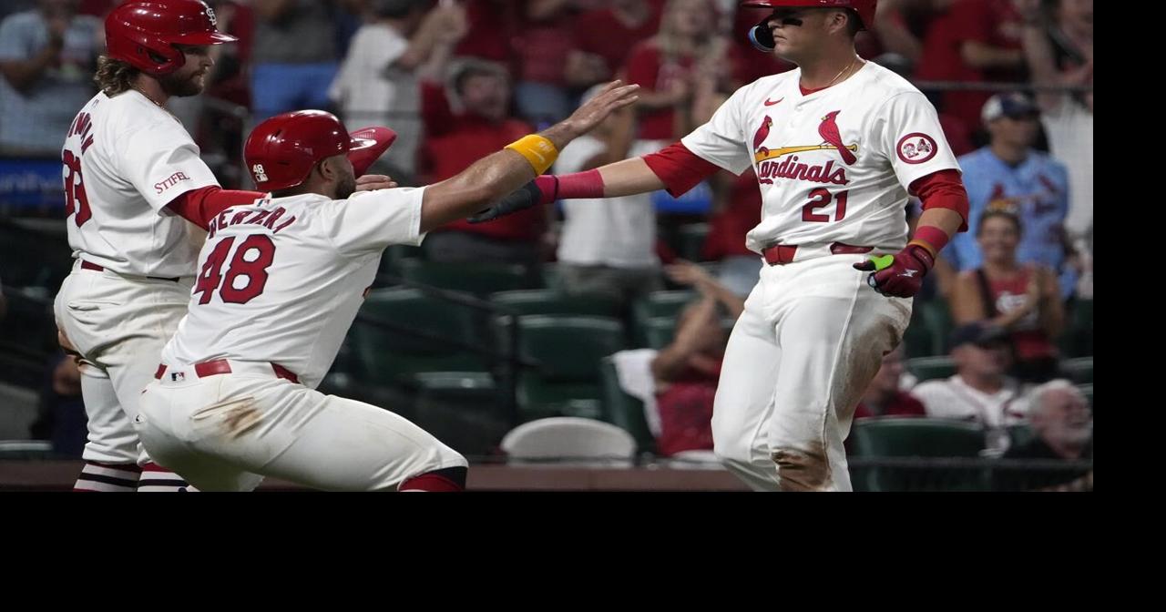 Walker's 3-run double, homers from Winn and Donovan lead Cardinals to 10-5 win over Pirates