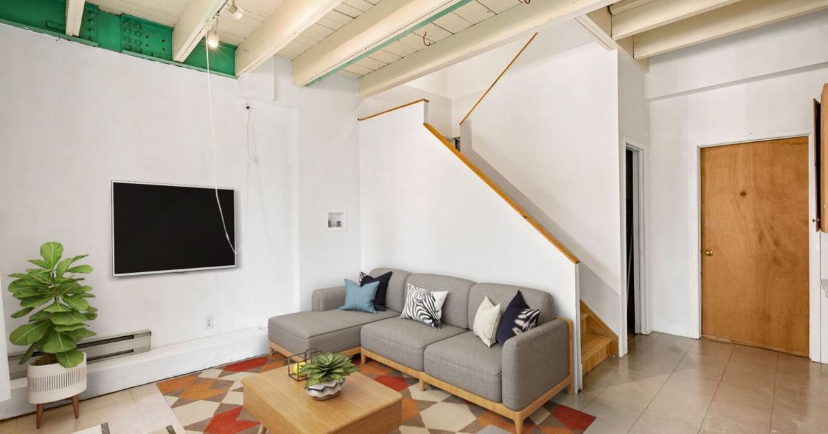 Inside this $980K ‘true hard loft’ townhouse in Toronto