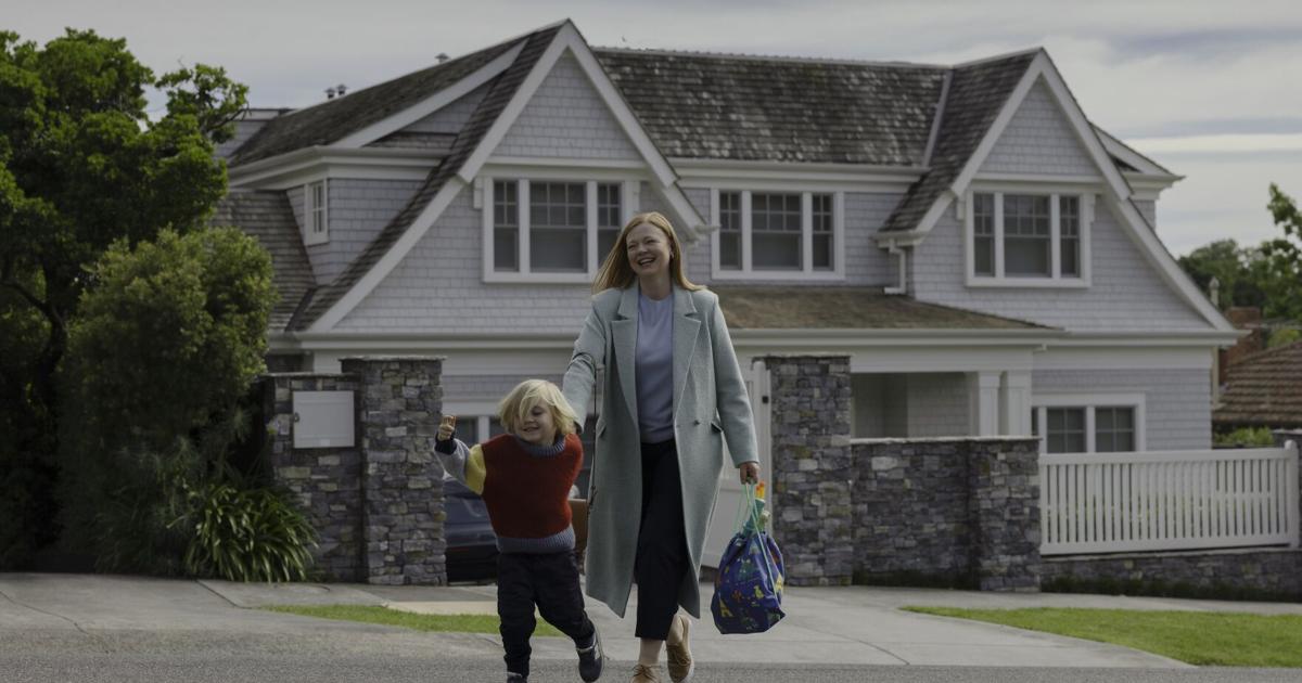 Why Sarah Snook’s new TV character is nothing like Shiv Roy