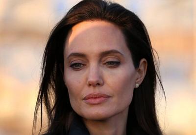queen savage doll sex video Emmys red carpet: 20 best, worst and most bizarre looks of all time — Angelina  Jolie, Sofia Vergara, Jennifer Aniston and more