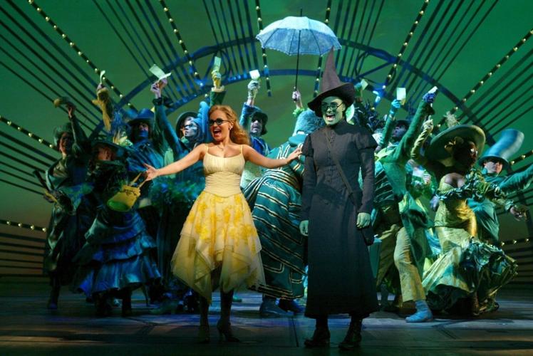 Idina-Menzel-Wicked.JPG