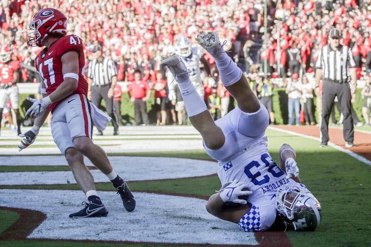 Bowers, D lead No. 1 past Kentucky, 3013