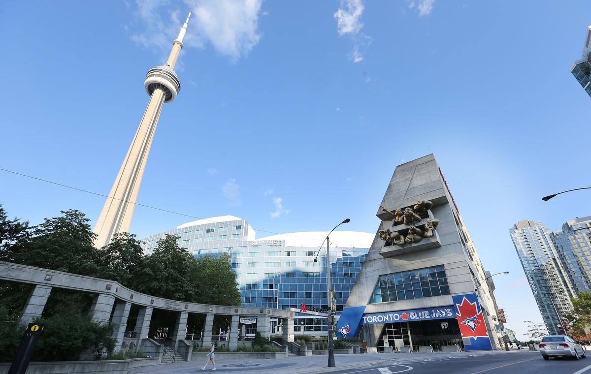 Watch the Jays from the only hotel in North America in a baseball stadium -  Streets Of Toronto