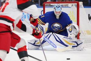 NHL scores: Malenstyn shines, Luukkonen blocks 28 as Sabres top East-leading Hurricanes 4-1