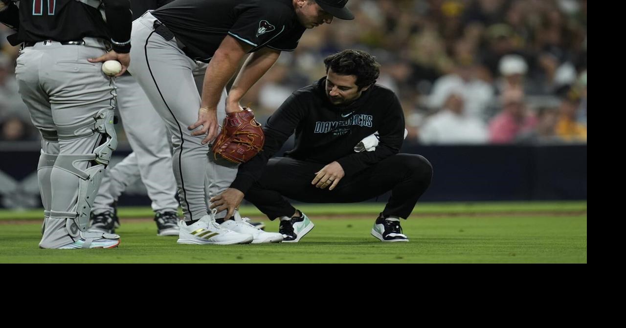 Christian Walker's 2-run single in the 10th gives the Diamondbacks a 7-5 win against the Padres