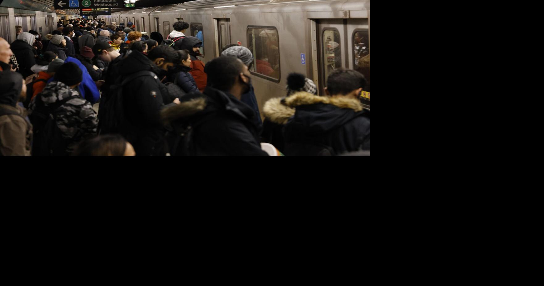 TTC service resumes after fire at Bloor-Yonge