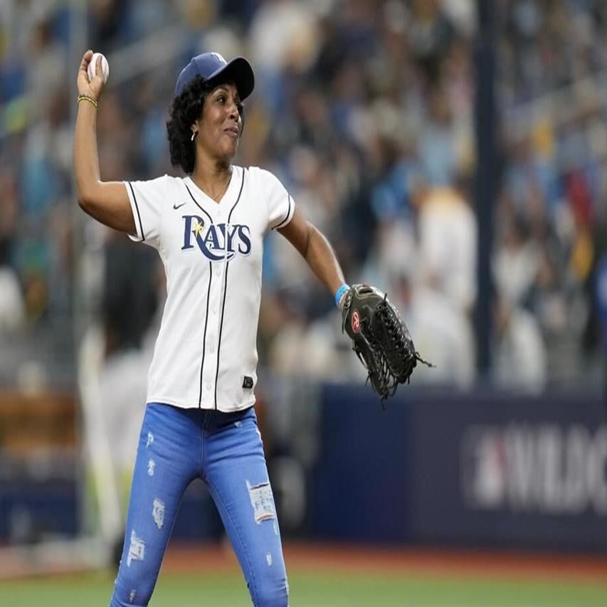 Wendy Lowe, mother of Rangers and Rays players, battling cancer