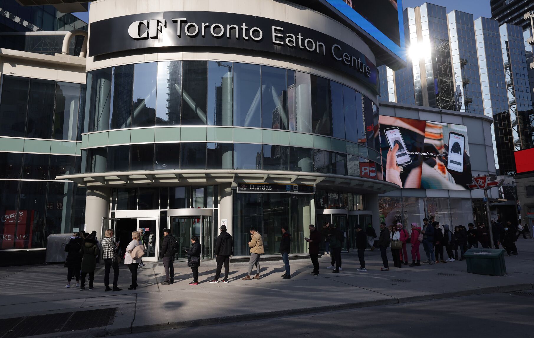 Gap store deals eaton centre