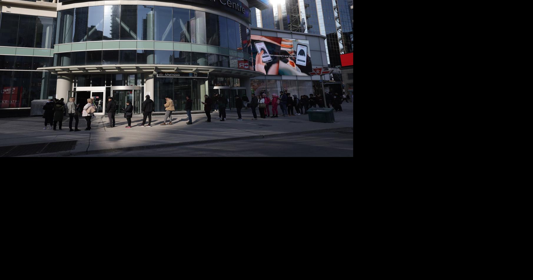 Eaton Centre's Old Navy set to shut down this month