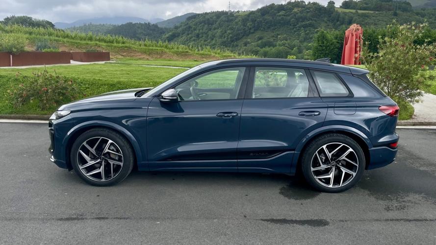 1-2025-Audi-Q6-e-tron.jpg