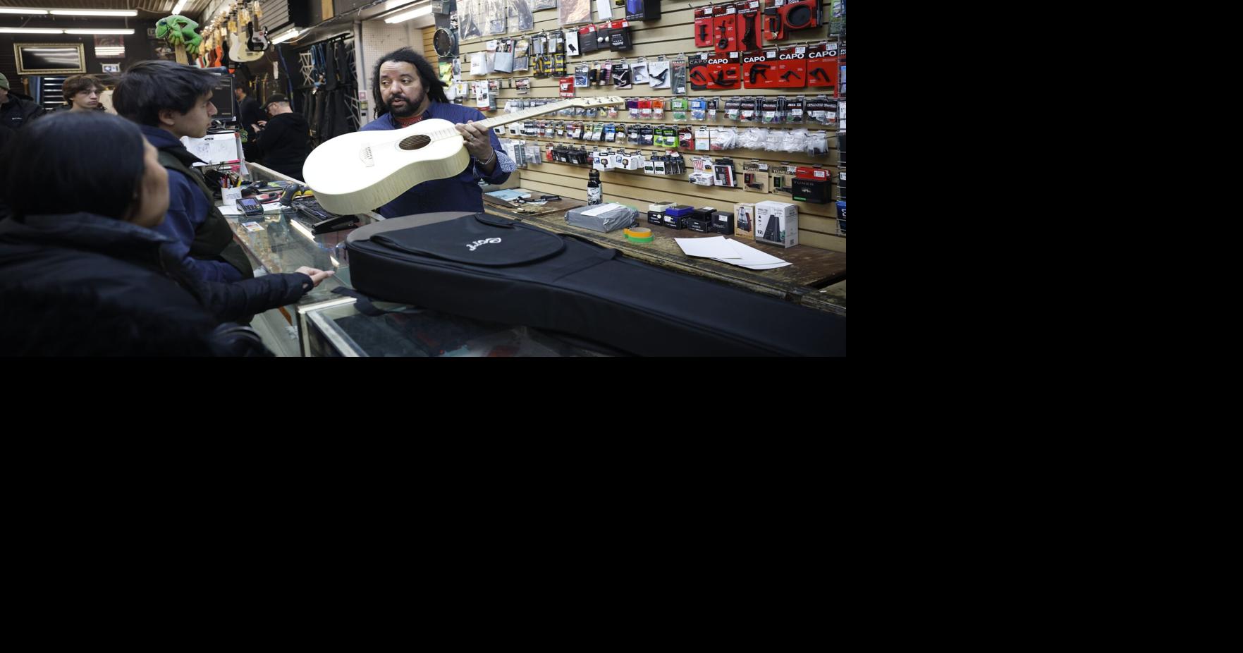 Steve's Music Store, pillar of Toronto's music scene, is officially closing its doors