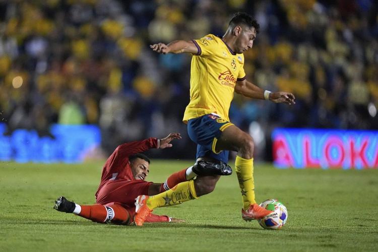 Toluca holds America to a 0-0 draw in the first leg of the Mexican Clausura final