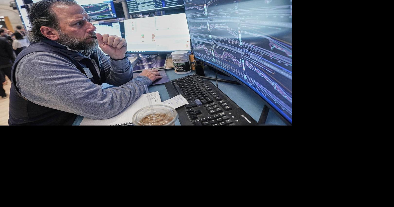 S&P/TSX composite up nearly 400 points, U.S. stock markets also climb higher