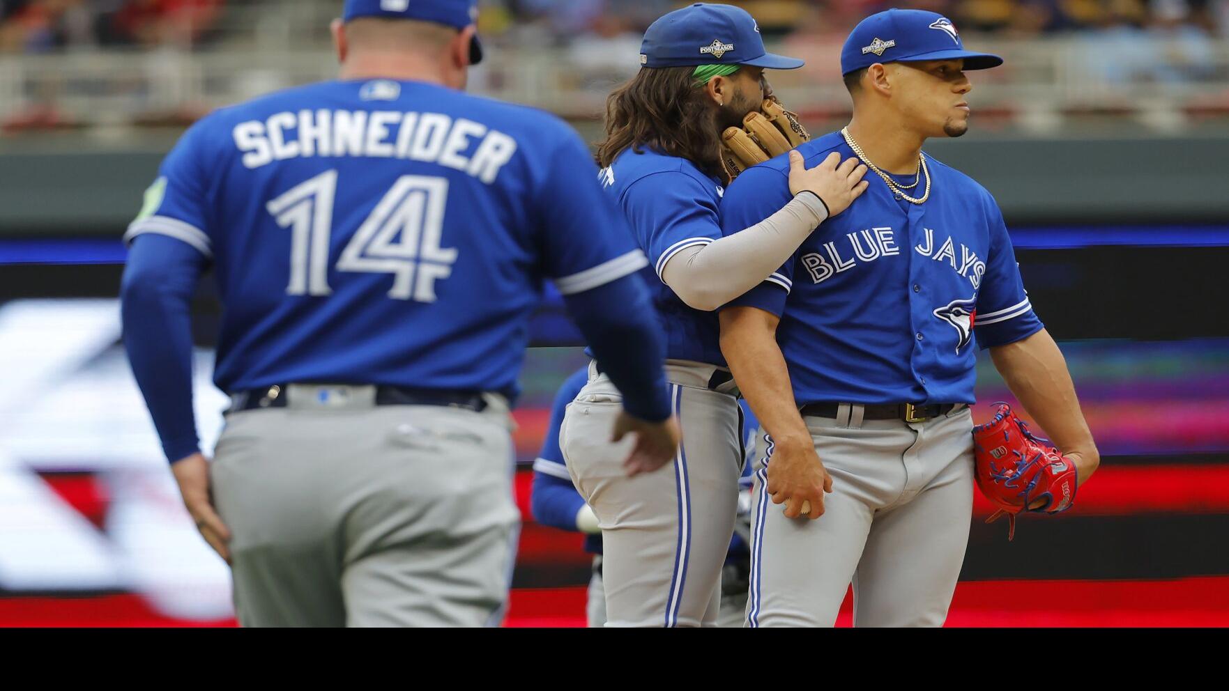 Fans outraged after Blue Jays pull Jose Berrios from Game 2 in 4th