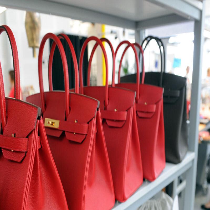 Hermes Sales Jump on Leather Handbags, Ready-to-Wear Clothes - Bloomberg