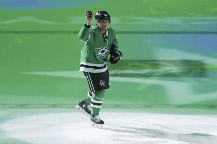 Another hat trick by a Finnish player Dallas got in a trade. This time, it's Granlund